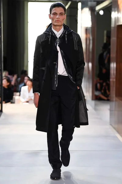Look 58